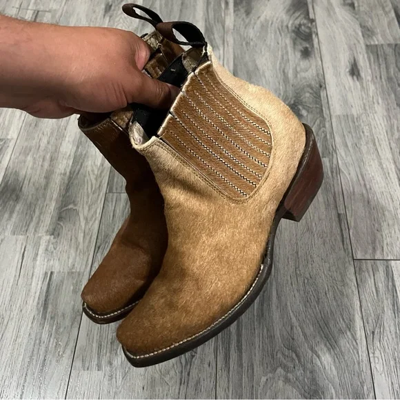 Brown Hair On ankle boots - Picture 5 of 11